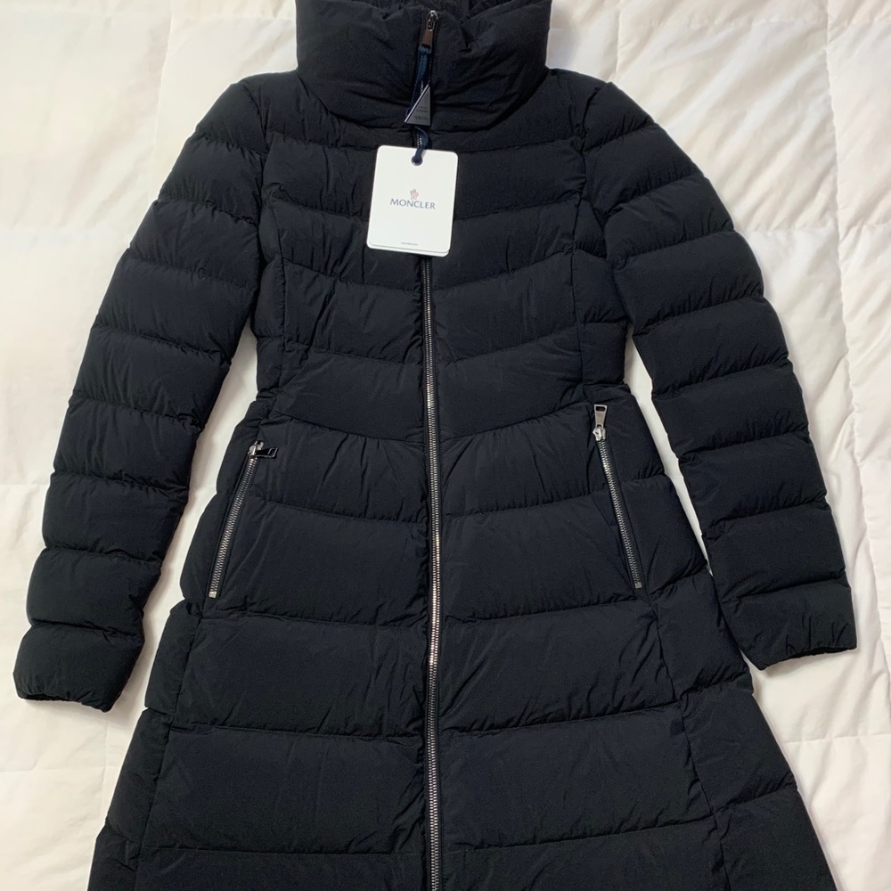 MONCLER NEVALON GIUBBOTTO WOMENS PUFFER DOWN COAT